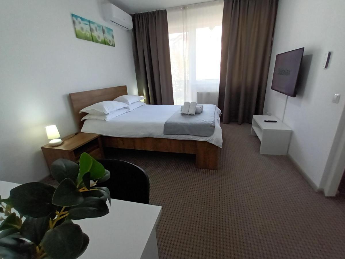 Revolution Apartment Baia Mare Dış mekan fotoğraf